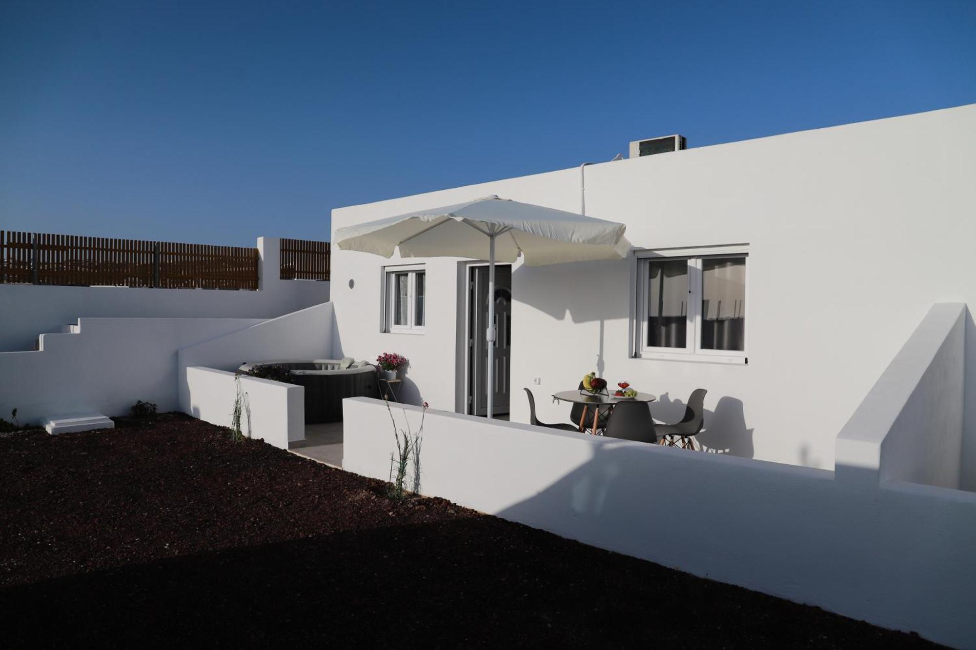 Calma Eco Houses Sunset View Emporio  Bagian luar foto