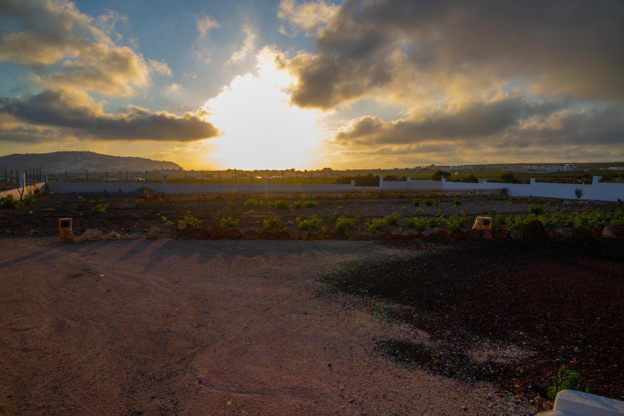 Calma Eco Houses Sunset View Emporio  Bagian luar foto